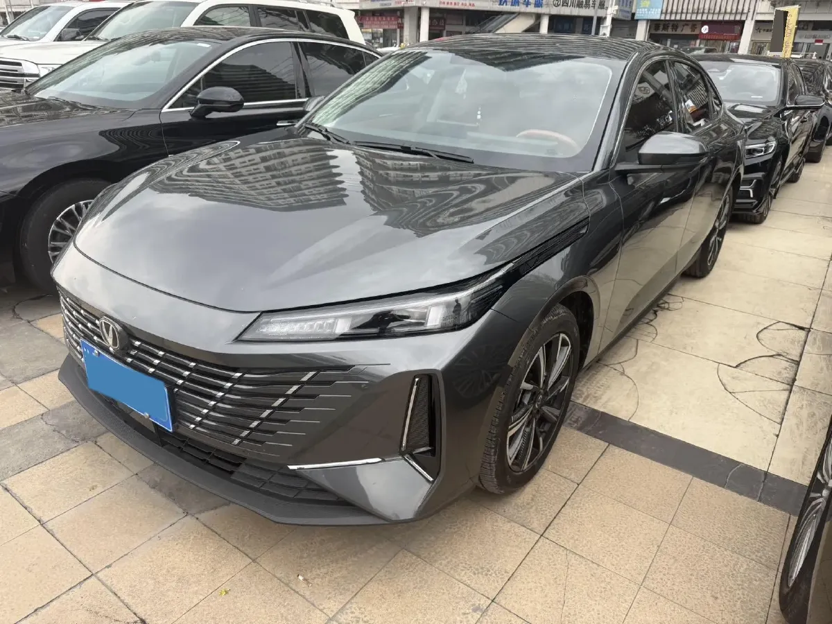 2025 ChangAn Eado 1.5T 192HP L4 7DCT,autocango,china used car exporter,china ev exporter,chinese used car exporter,chinese used ev exporter