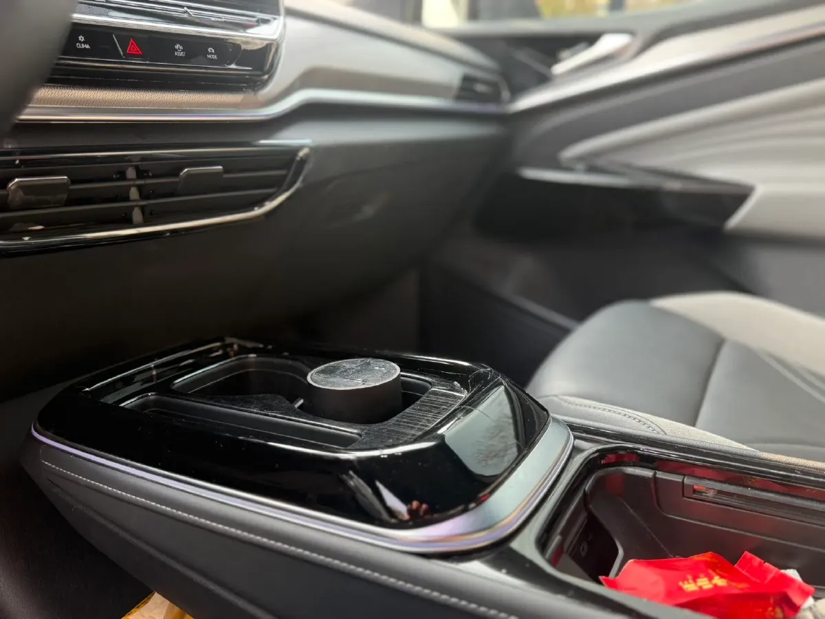 2022 Volkswagen ID.4 Crozz BEV 84.8KWH,autocango,china used car exporter,china ev exporter,chinese used car exporter,chinese used ev exporter