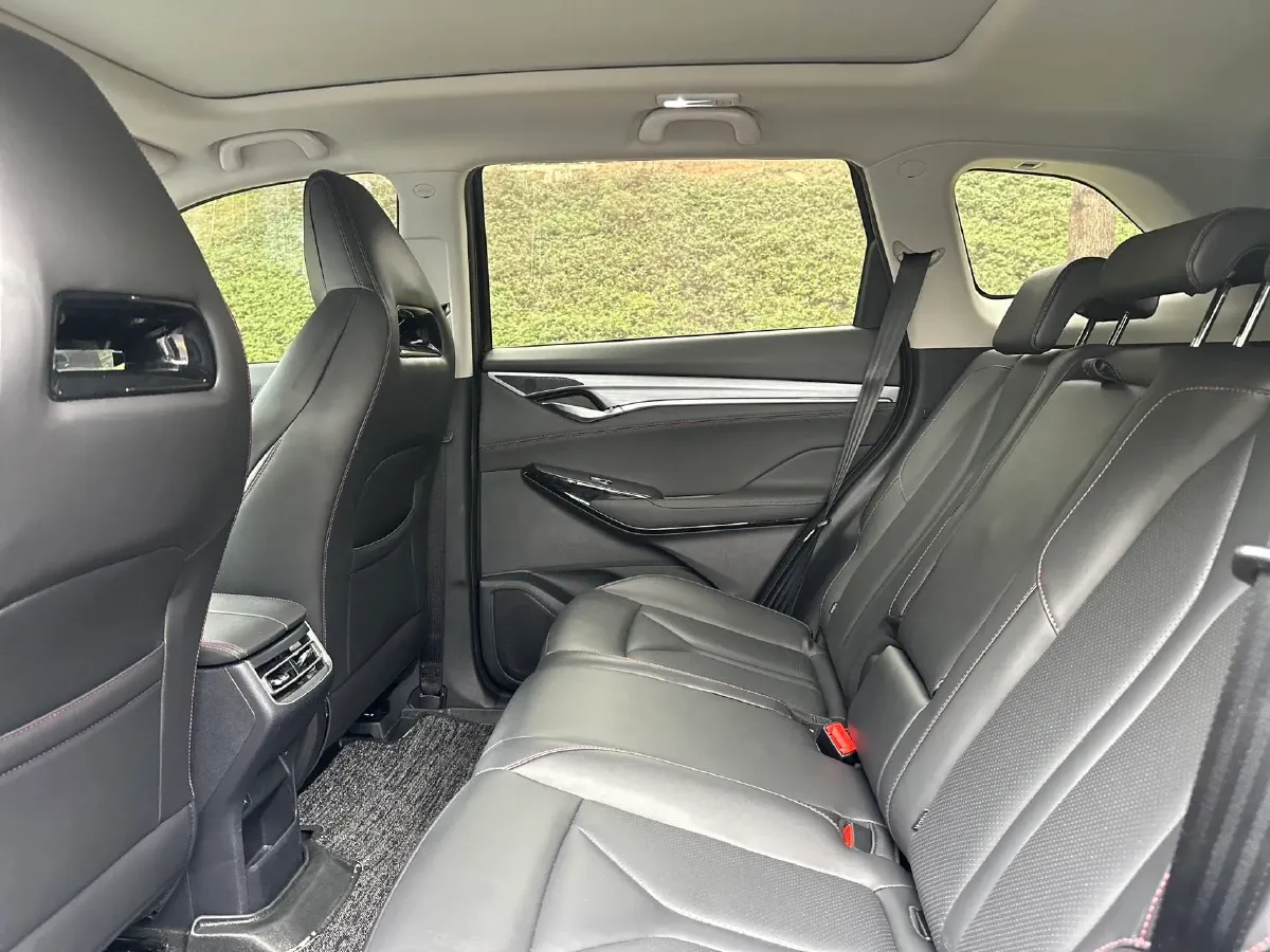 2022 ChangAn CS75 Plus 2.0T 233HP L4 8AT,autocango,china used car exporter,china ev exporter,chinese used car exporter,chinese used ev exporter