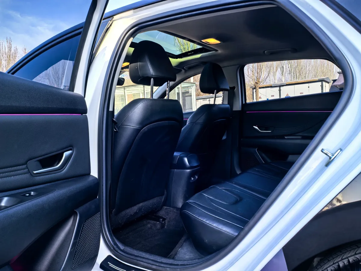 2021 Hyundai Elantra 1.5L 115HP L4 CVT,autocango,china used car exporter,china ev exporter,chinese used car exporter,chinese used ev exporter