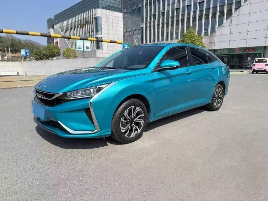 2021 DongFeng Aeolus YiXuan 1.5T 150HP L4 6DCT,autocango,china used car exporter,china ev exporter,chinese used car exporter,chinese used ev exporter