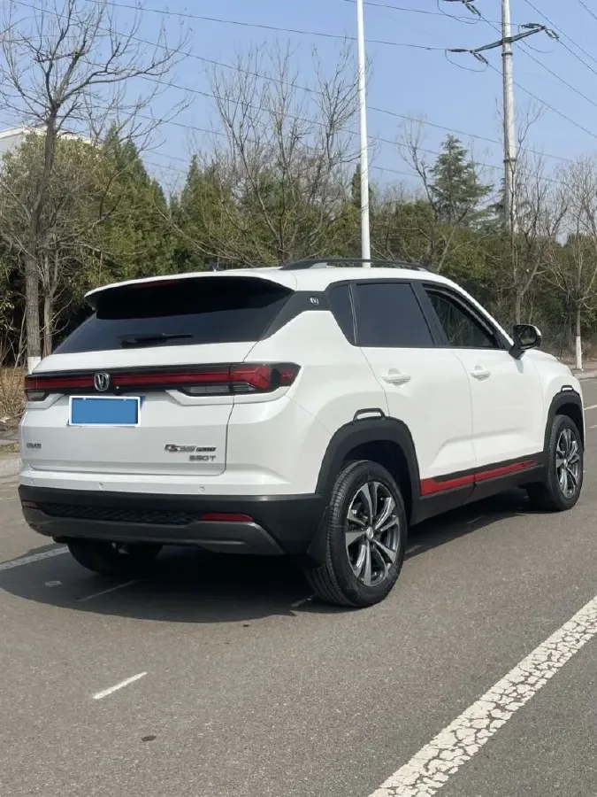 2023 ChangAn CS35 Plus 1.4T 160HP L4 7DCT,autocango,china used car exporter,china ev exporter,chinese used car exporter,chinese used ev exporter