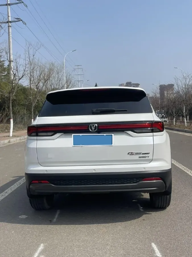 2023 ChangAn CS35 Plus 1.4T 160HP L4 7DCT,autocango,china used car exporter,china ev exporter,chinese used car exporter,chinese used ev exporter
