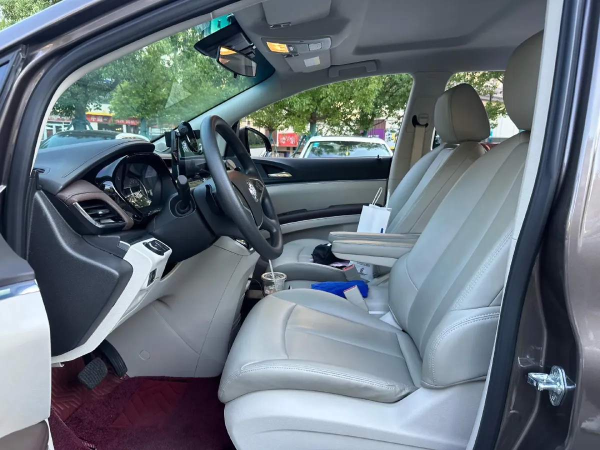 2023 Buick GL8 2.0T 237HP L4 9AT,autocango,china used car exporter,china ev exporter,chinese used car exporter,chinese used ev exporter