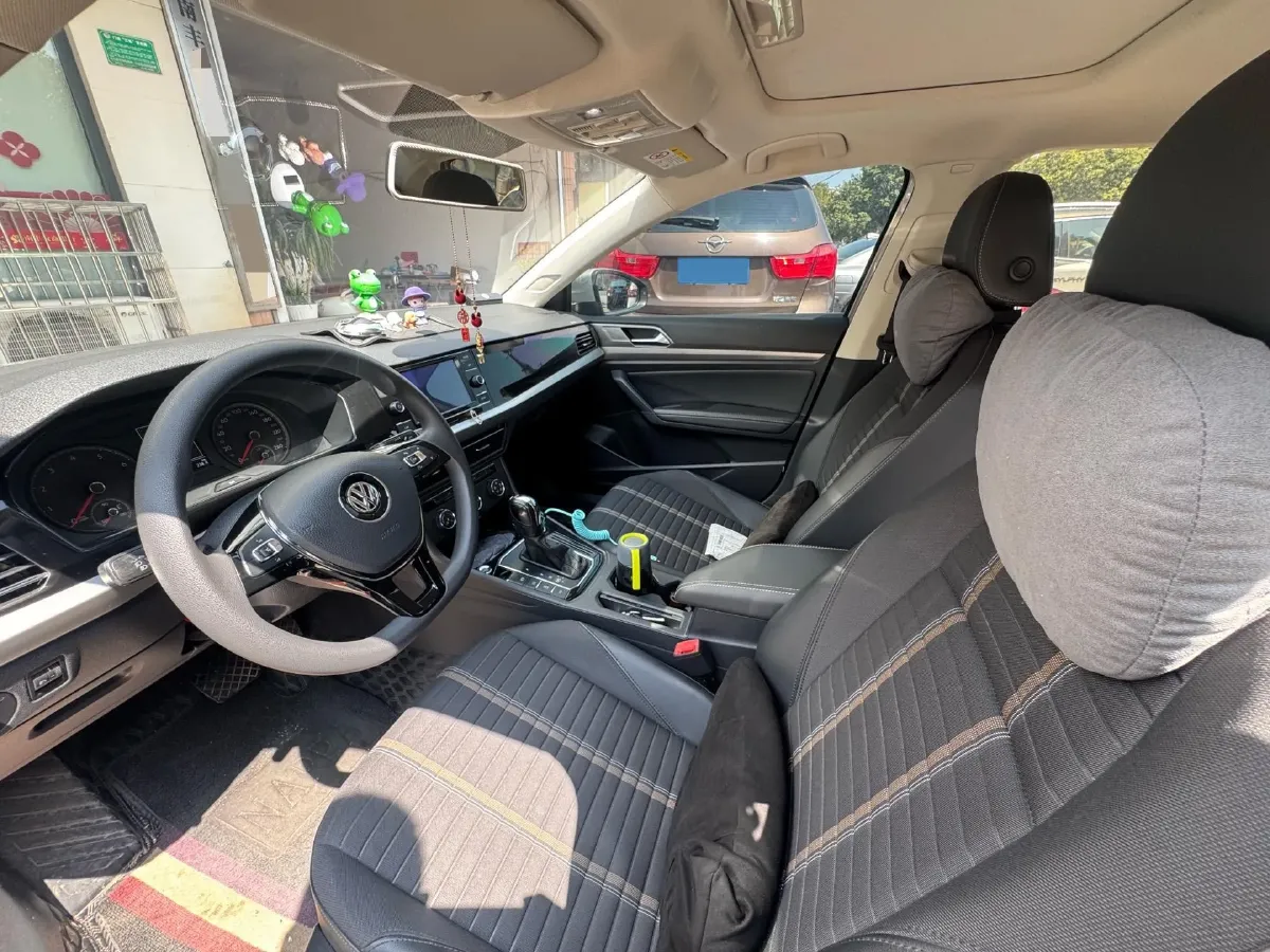 2018 Skoda Karoq 1.4T 150HP L4 7DCT,autocango,china used car exporter,china ev exporter,chinese used car exporter,chinese used ev exporter