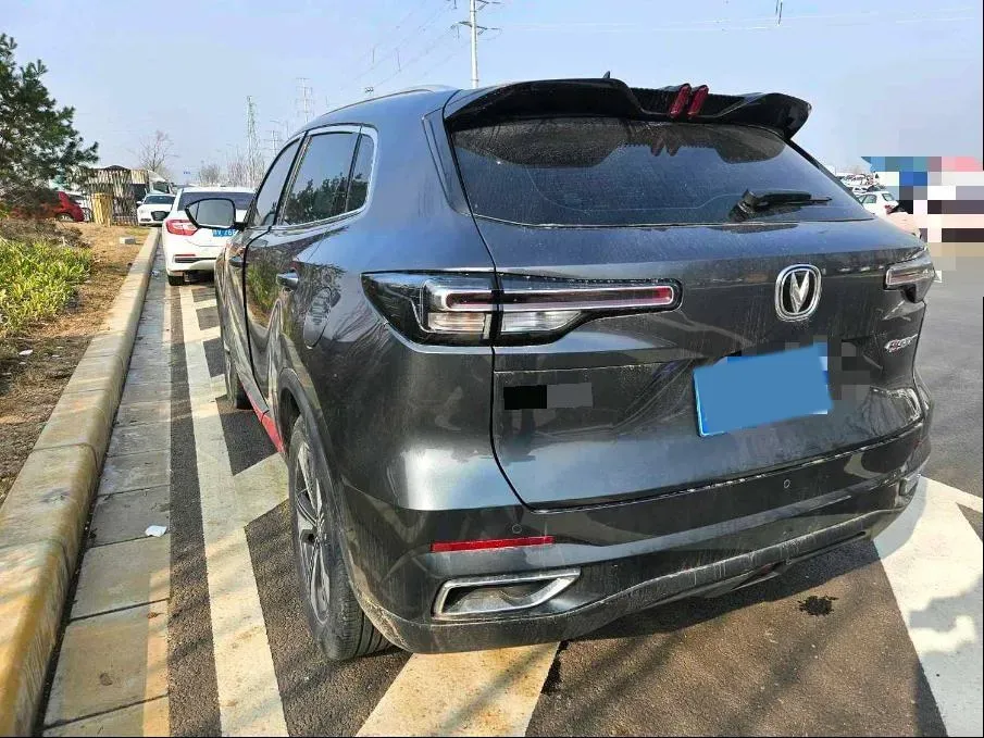 2022 ChangAn Oshan X7 Plus 1.5T 188HP L4 7DCT,autocango,china used car exporter,china ev exporter,chinese used car exporter,chinese used ev exporter