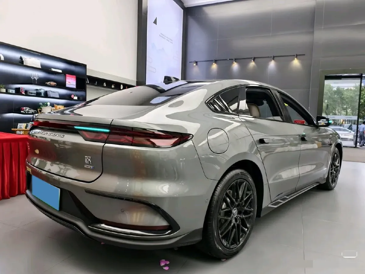 2025 BYD Han 1.5T 156HP L4 E-CVT PHEV,autocango,china used car exporter,china ev exporter,chinese used car exporter,chinese used ev exporter