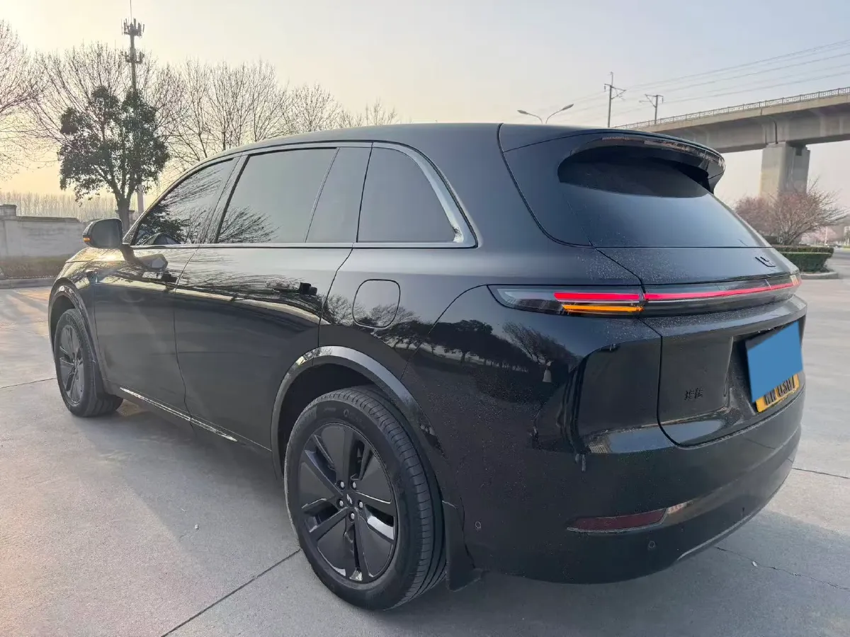 2024 Li L7 Range Extended 154HP REEV 42.8KWH,autocango,china used car exporter,china ev exporter,chinese used car exporter,chinese used ev exporter