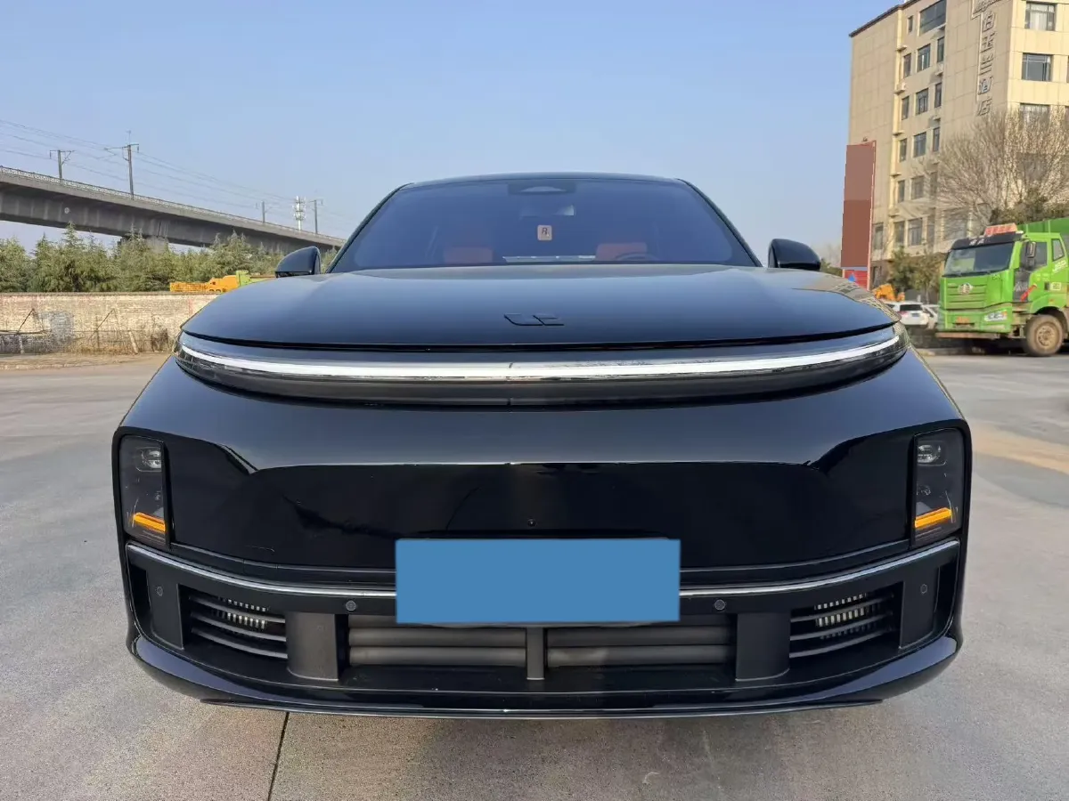 2024 Li L7 Range Extended 154HP REEV 42.8KWH,autocango,china used car exporter,china ev exporter,chinese used car exporter,chinese used ev exporter