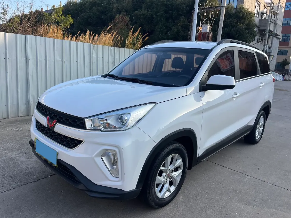 2018 WuLing HongGuang S3 1.5L 112HP L4 6MT,autocango,china used car exporter,china ev exporter,chinese used car exporter,chinese used ev exporter
