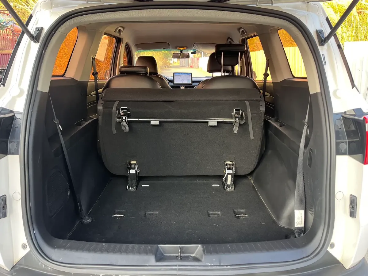 2018 WuLing HongGuang S3 1.5L 112HP L4 6MT,autocango,china used car exporter,china ev exporter,chinese used car exporter,chinese used ev exporter