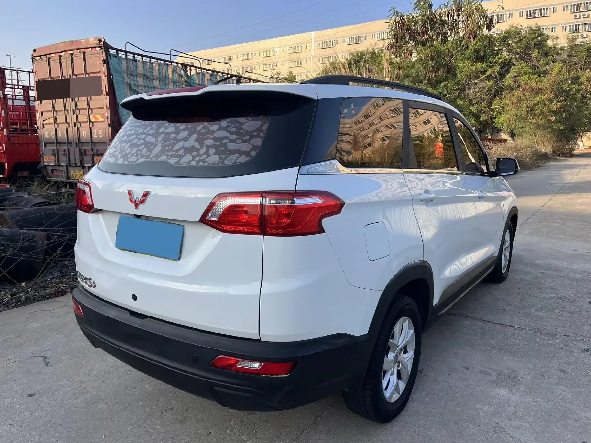 2018 WuLing HongGuang S3 1.5L 112HP L4 6MT,autocango,china used car exporter,china ev exporter,chinese used car exporter,chinese used ev exporter
