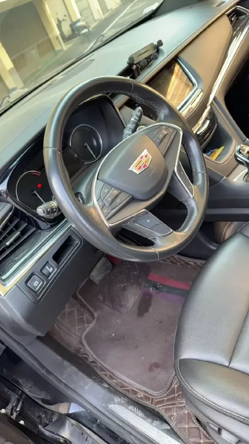 2021 Cadillac XT5 2.0T 237HP L4 9AT,autocango,china used car exporter,china ev exporter,chinese used car exporter,chinese used ev exporter