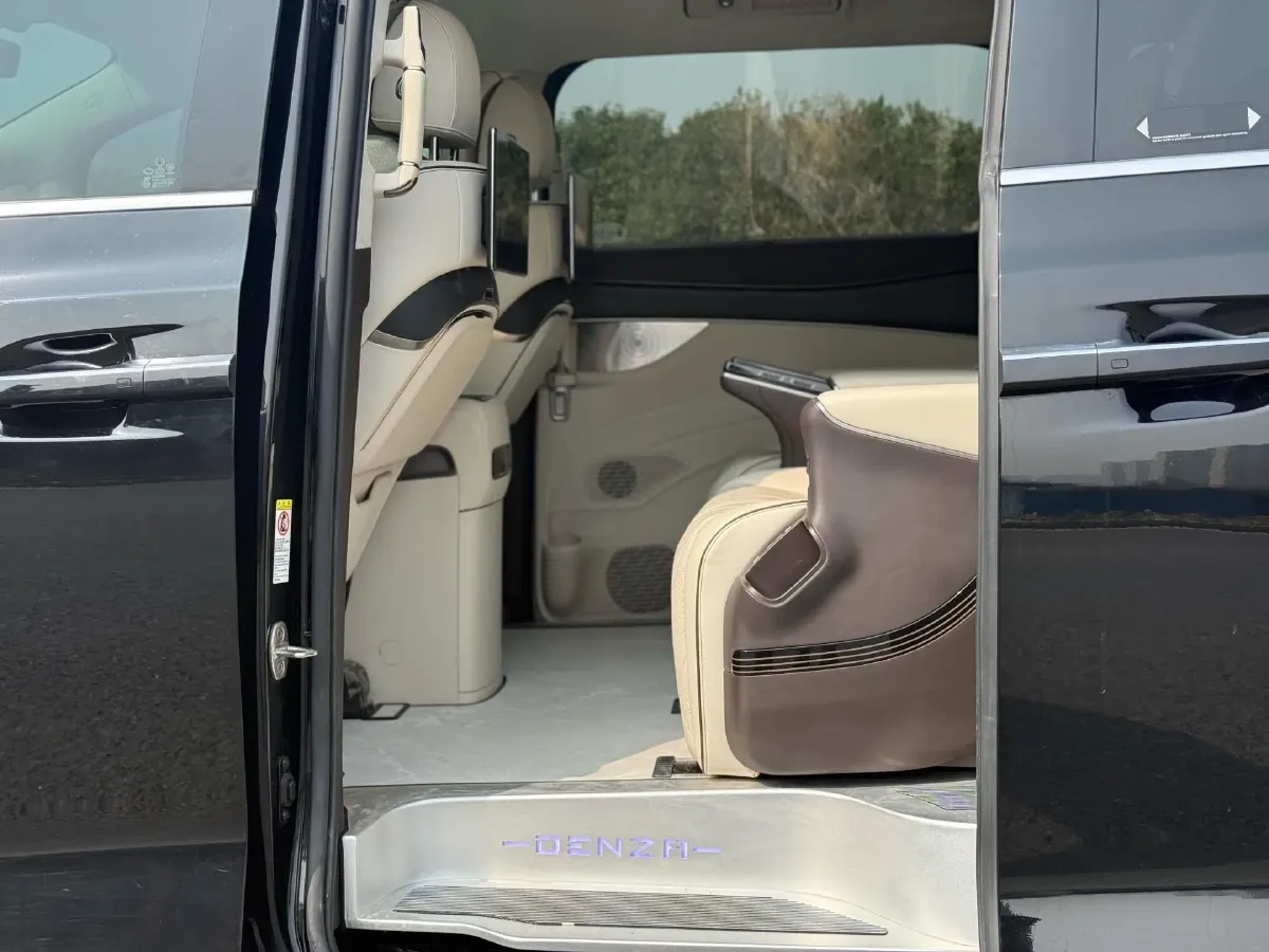 2024 Denza D9 1.5T 139HP L4 E-CVT PHEV 40KWH,autocango,china used car exporter,china ev exporter,chinese used car exporter,chinese used ev exporter