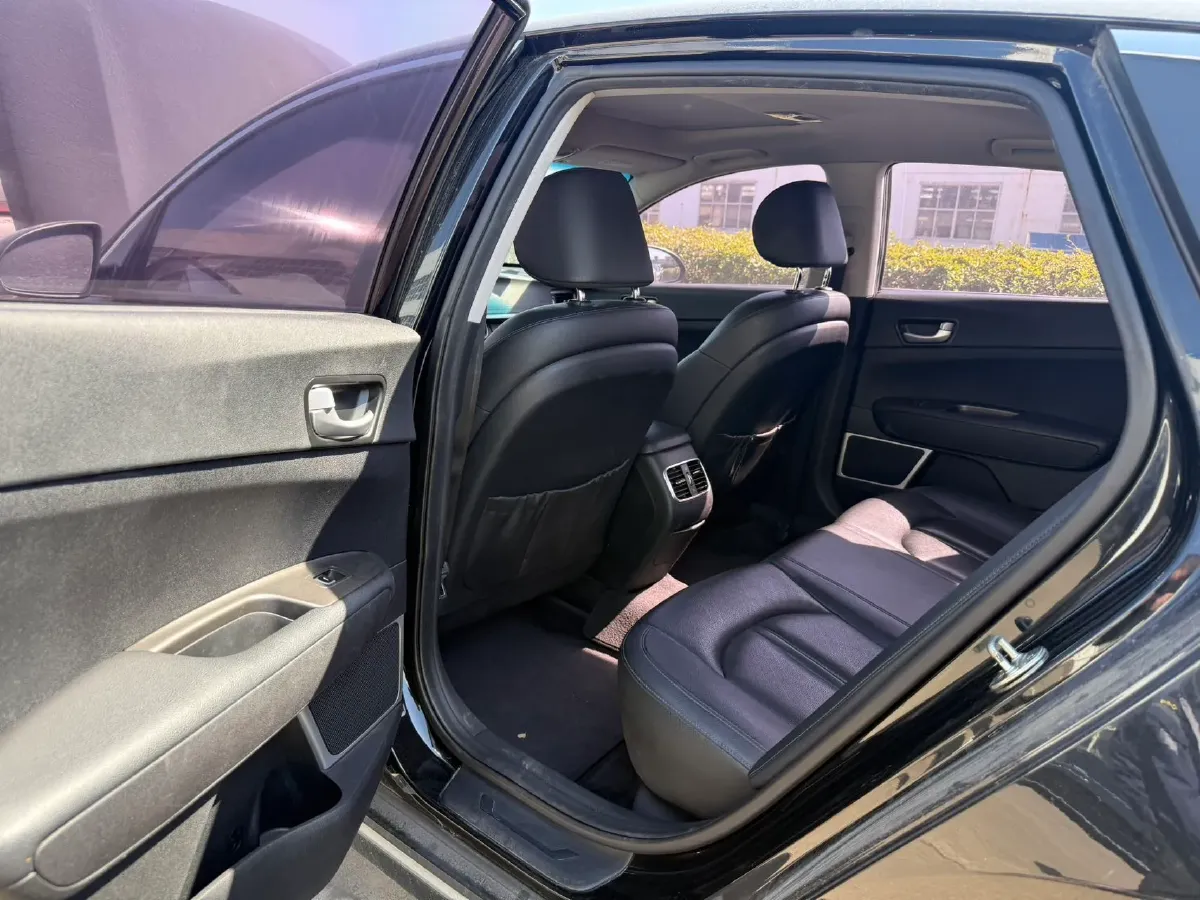 2019 Kia K5 1.6T 180HP L4 7DCT,autocango,china used car exporter,china ev exporter,chinese used car exporter,chinese used ev exporter