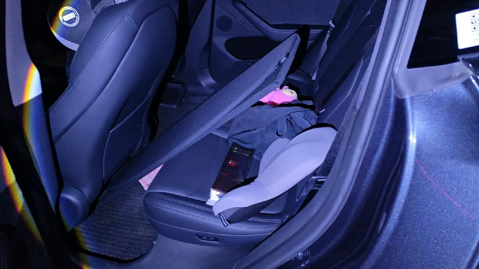 2025 Tesla Model Y BEV 78.4KWH,autocango,china used car exporter,china ev exporter,chinese used car exporter,chinese used ev exporter