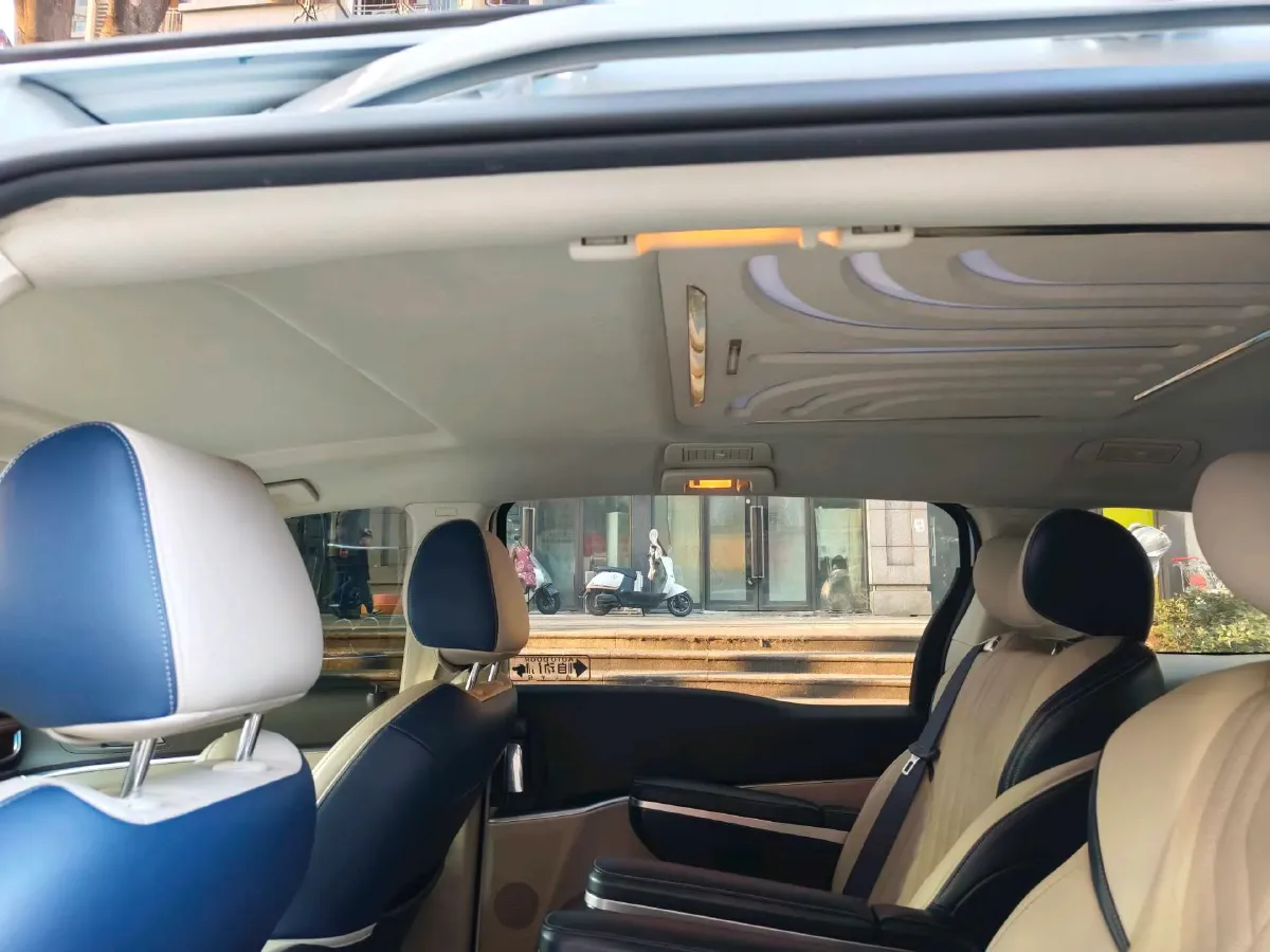 2021 Buick GL8 2.0T 237HP L4 9AT,autocango,china used car exporter,china ev exporter,chinese used car exporter,chinese used ev exporter