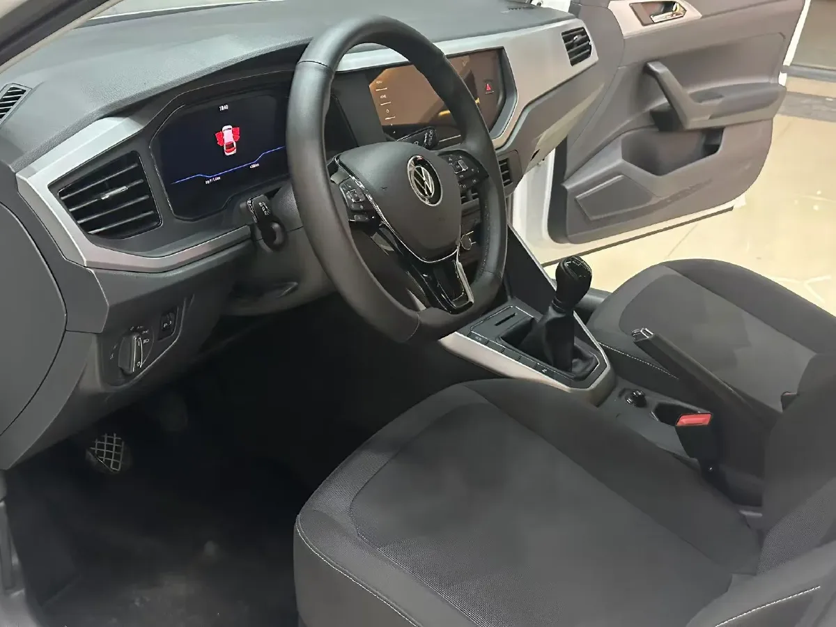 2022 Jetour X70 1.5T 156HP L4 6MT,autocango,china used car exporter,china ev exporter,chinese used car exporter,chinese used ev exporter