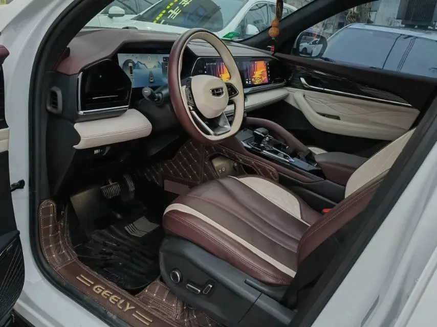 2021 Geely Monjaro 2.0T 218HP L4 7DCT,autocango,china used car exporter,china ev exporter,chinese used car exporter,chinese used ev exporter