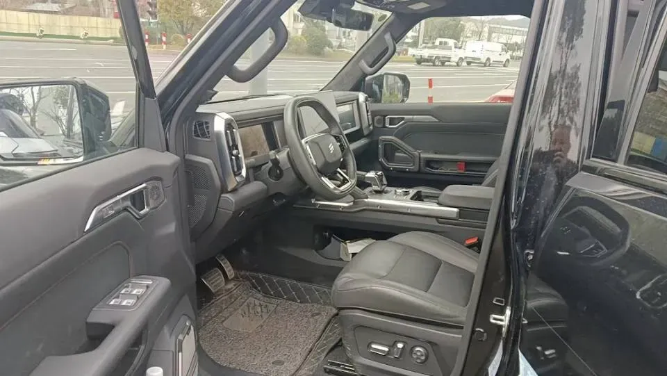 2024 Jetour ShanHai TravellerC-DM 1.5T 156HP L4 3DHT PHEV 43.24KWH,autocango,china used car exporter,china ev exporter,chinese used car exporter,chinese used ev exporter