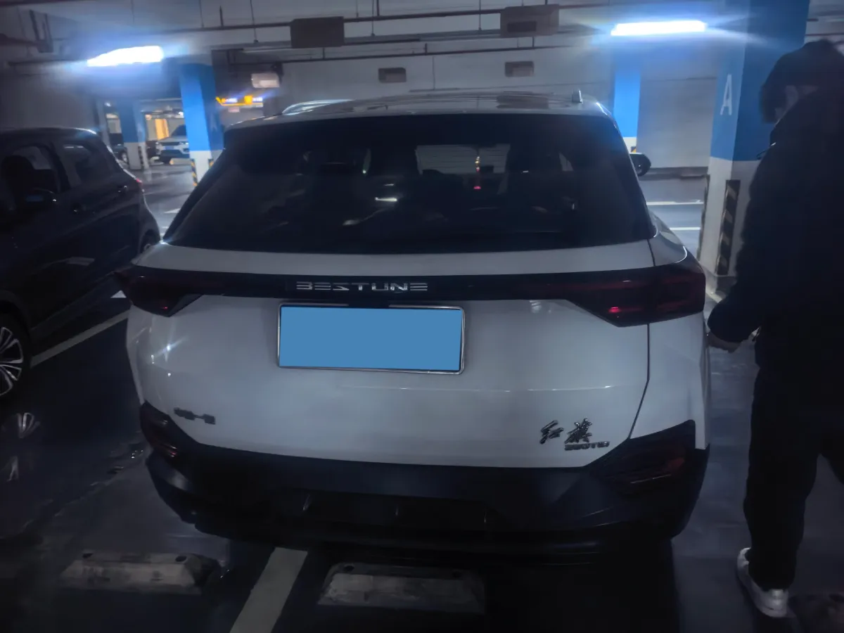 2020 Bestune T77 1.5T 169HP L4 7DCT,autocango,china used car exporter,china ev exporter,chinese used car exporter,chinese used ev exporter