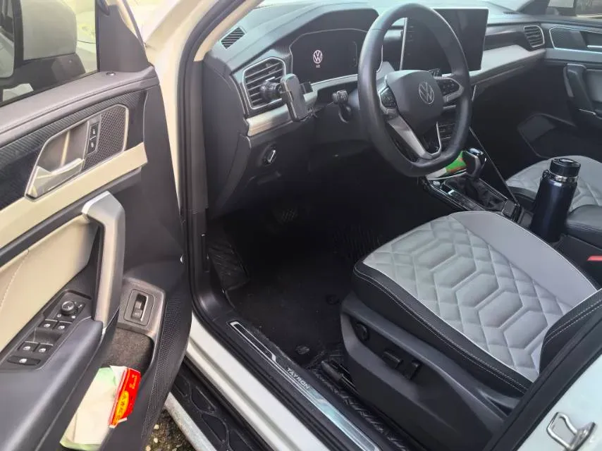 2024 Volkswagen Tayron 2.0T 186HP L4 7DCT,autocango,china used car exporter,china ev exporter,chinese used car exporter,chinese used ev exporter