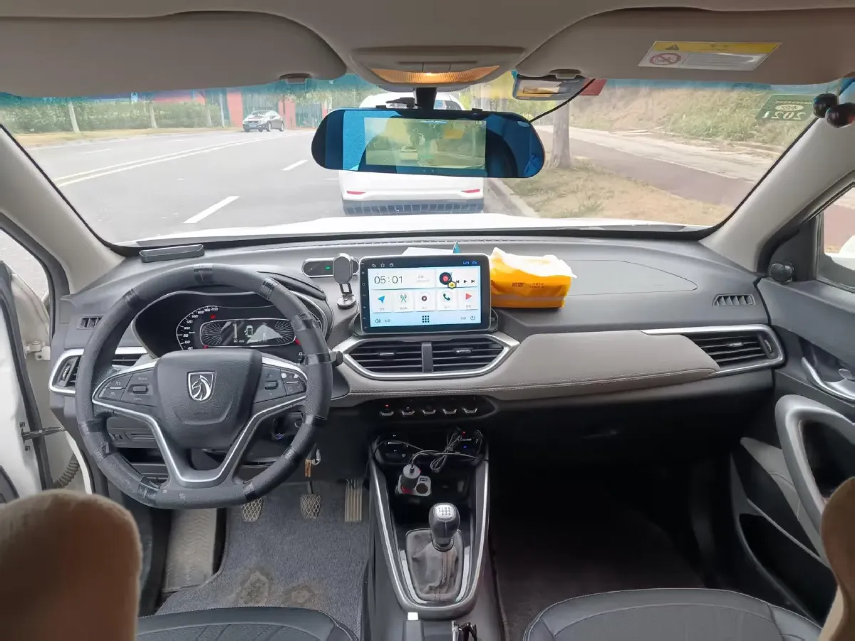 2017 BaoJun 510 1.5L 112HP L4 6MT,autocango,china used car exporter,china ev exporter,chinese used car exporter,chinese used ev exporter