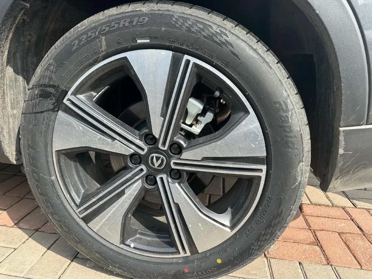 2024 ChangAn X7 PLUS 1.5T 170HP L4 6MT,autocango,china used car exporter,china ev exporter,chinese used car exporter,chinese used ev exporter