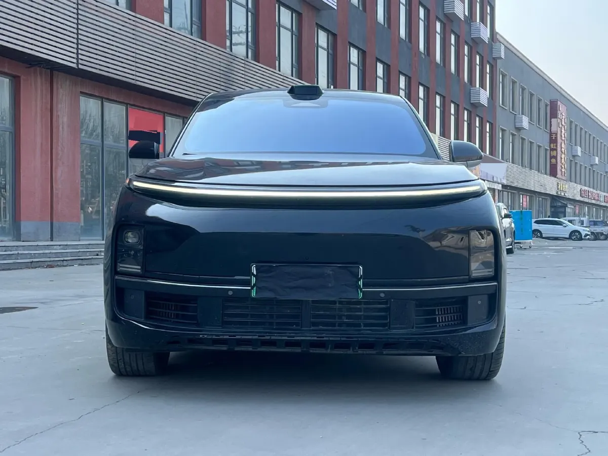 2023 Li L8 Range Extended 154HP REEV 40.9KWH,autocango,china used car exporter,china ev exporter,chinese used car exporter,chinese used ev exporter