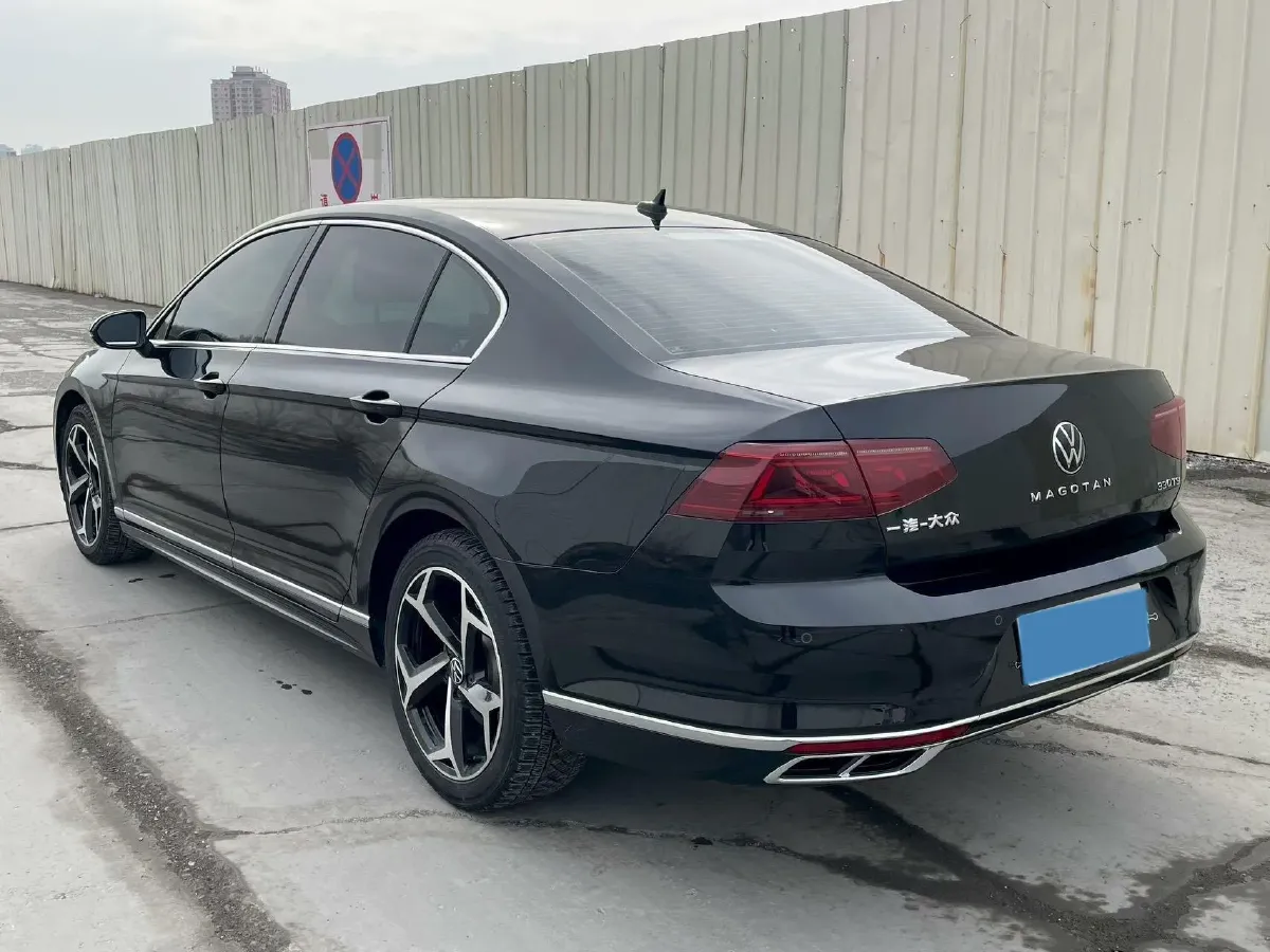 2023 Volkswagen Magotan 2.0T 186HP L4 7DCT,autocango,china used car exporter,china ev exporter,chinese used car exporter,chinese used ev exporter