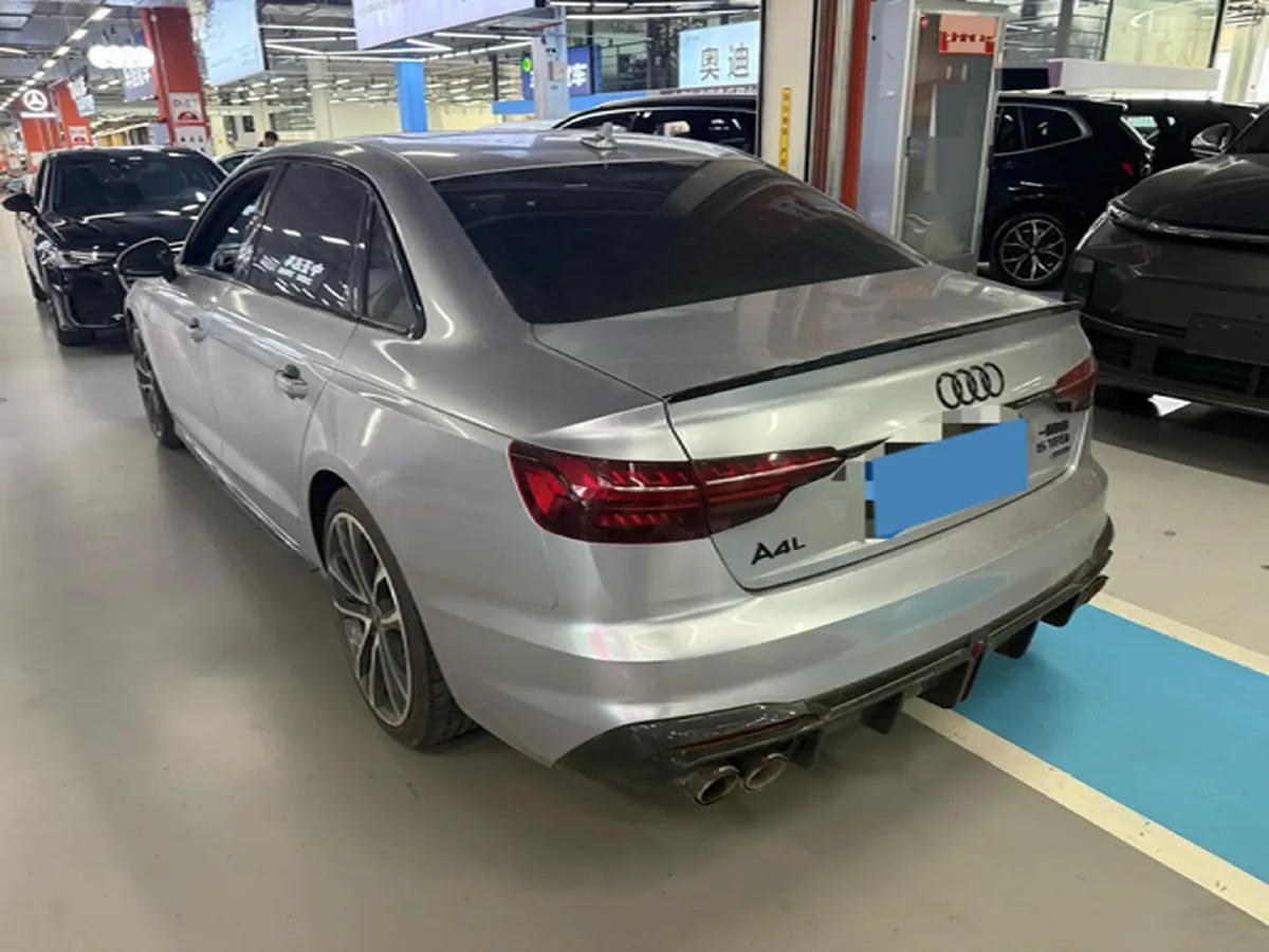 2023 Audi A4L 2.0T 190HP L4 7DCT,autocango,china used car exporter,china ev exporter,chinese used car exporter,chinese used ev exporter