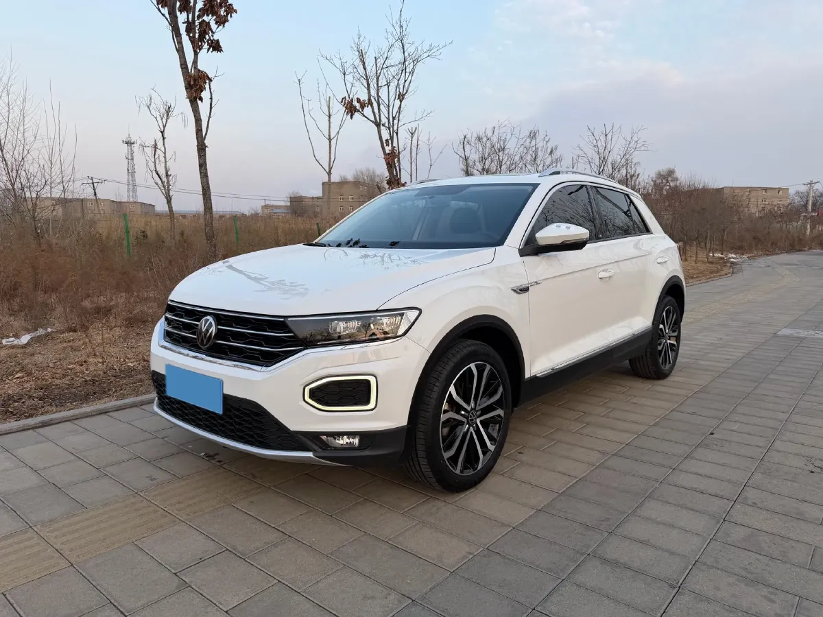 2021 Volkswagen T-Roc 1.4T 150HP L4 7DCT,autocango,china used car exporter,china ev exporter,chinese used car exporter,chinese used ev exporter