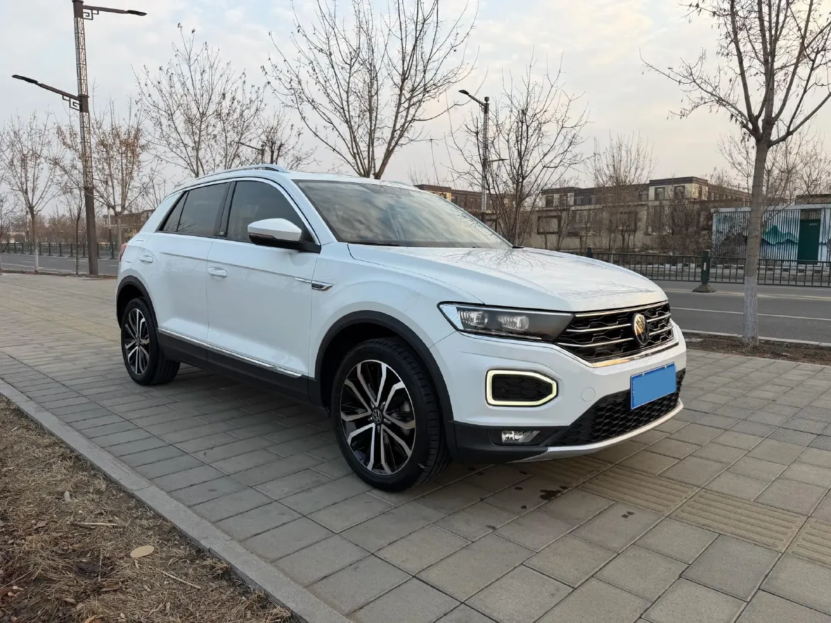 2021 Volkswagen T-Roc 1.4T 150HP L4 7DCT,autocango,china used car exporter,china ev exporter,chinese used car exporter,chinese used ev exporter