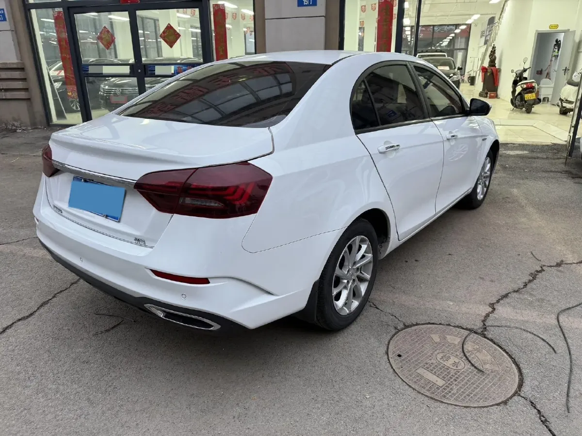 2020 Geely Emgrand 1.5L 109HP L4 5MT,autocango,china used car exporter,china ev exporter,chinese used car exporter,chinese used ev exporter