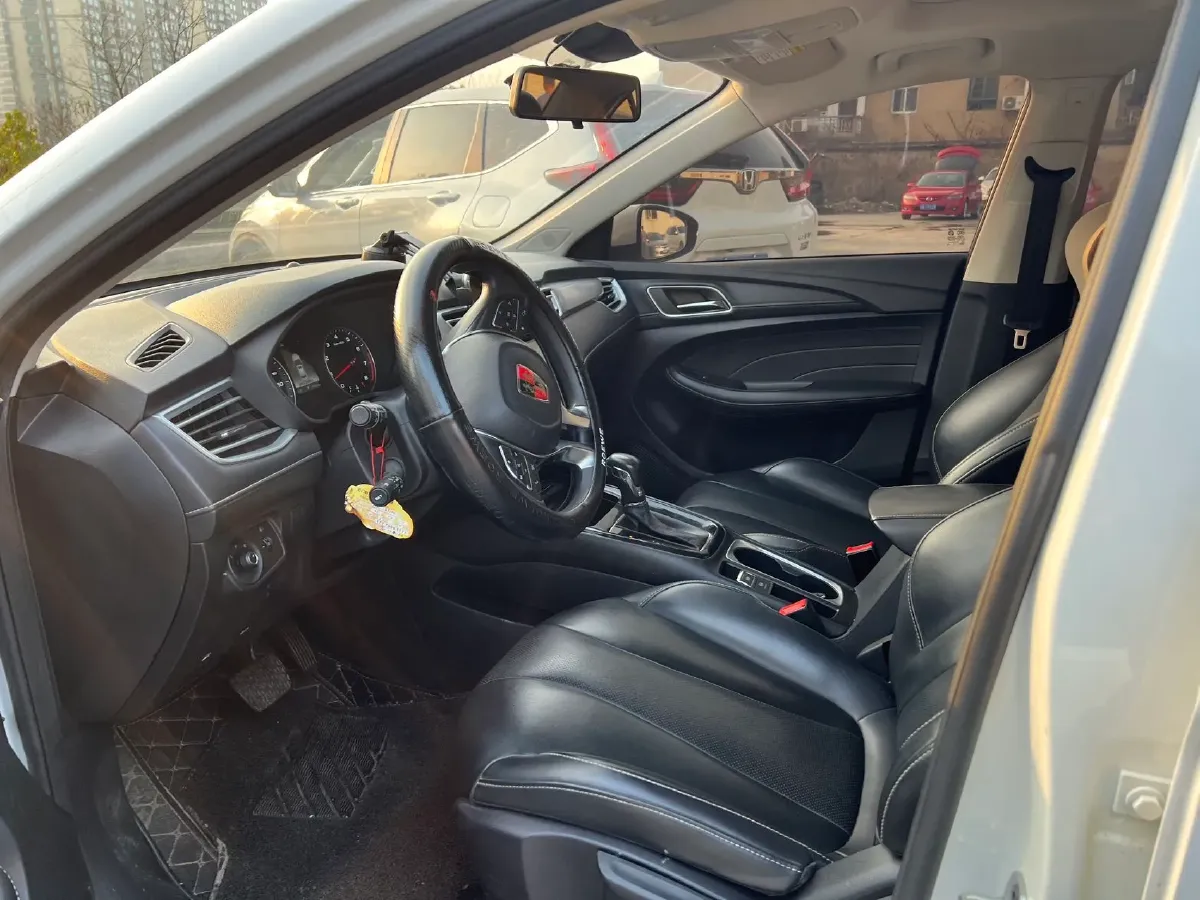 2019 Roewe i5 1.5L 120HP L4 CVT,autocango,china used car exporter,china ev exporter,chinese used car exporter,chinese used ev exporter