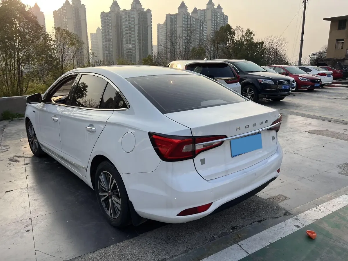 2019 Roewe i5 1.5L 120HP L4 CVT,autocango,china used car exporter,china ev exporter,chinese used car exporter,chinese used ev exporter