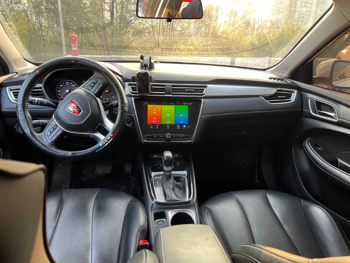 2019 Roewe i5 1.5L 120HP L4 CVT,autocango,china used car exporter,china ev exporter,chinese used car exporter,chinese used ev exporter