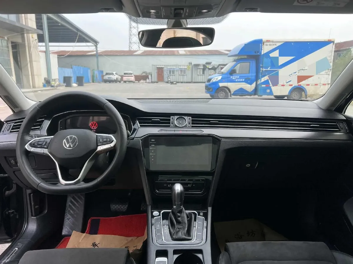 2021 Volkswagen Magotan 2.0T 186HP L4 7DCT,autocango,china used car exporter,china ev exporter,chinese used car exporter,chinese used ev exporter