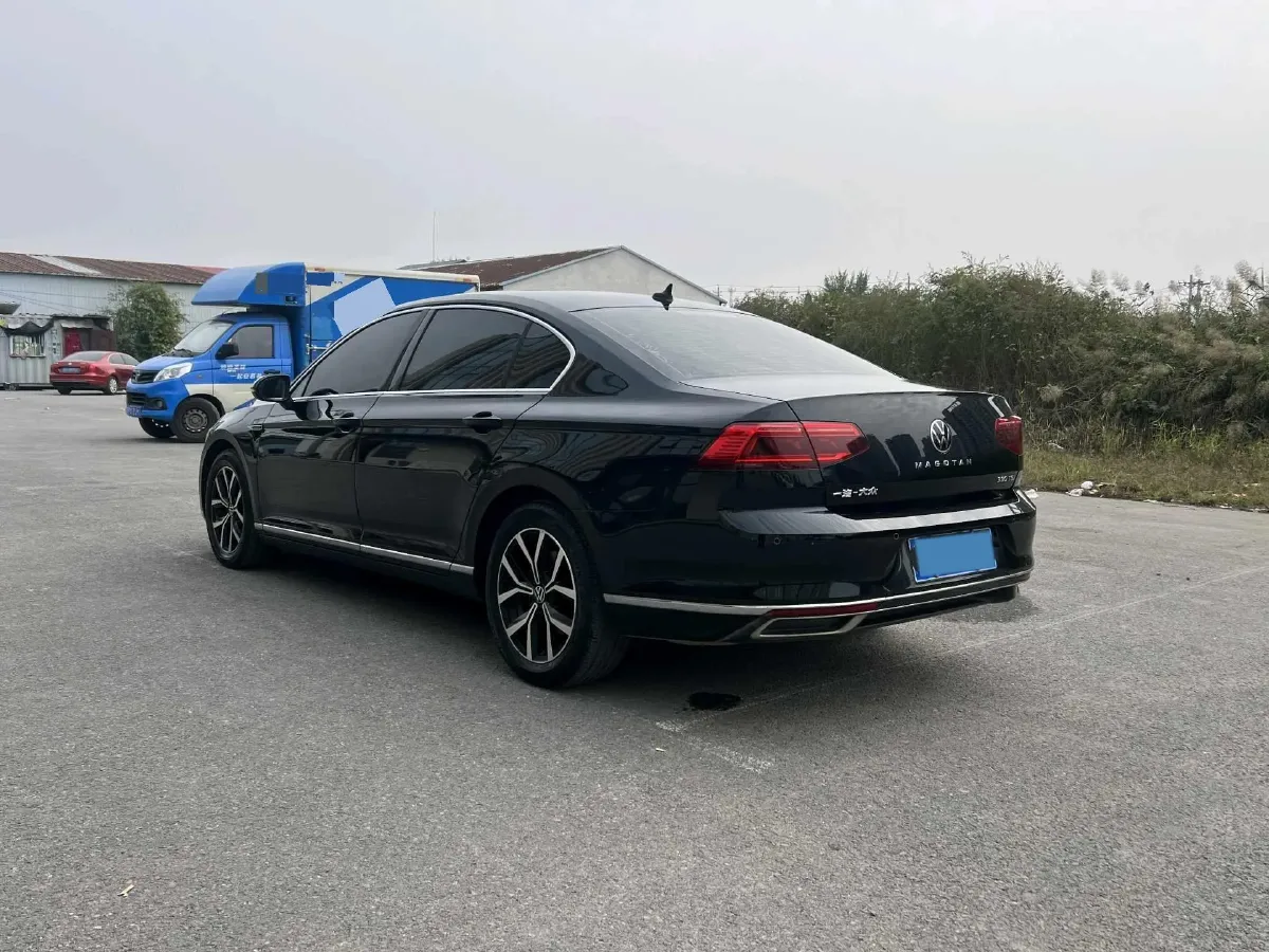 2021 Volkswagen Magotan 2.0T 186HP L4 7DCT,autocango,china used car exporter,china ev exporter,chinese used car exporter,chinese used ev exporter