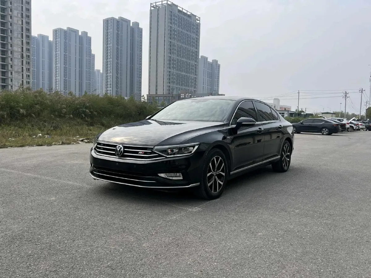 2021 Volkswagen Magotan 2.0T 186HP L4 7DCT,autocango,china used car exporter,china ev exporter,chinese used car exporter,chinese used ev exporter