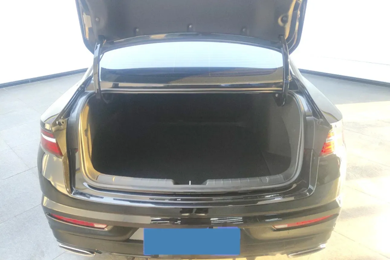 2023 Geely Preface 2.0T 190HP L4 7DCT,autocango,china used car exporter,china ev exporter,chinese used car exporter,chinese used ev exporter