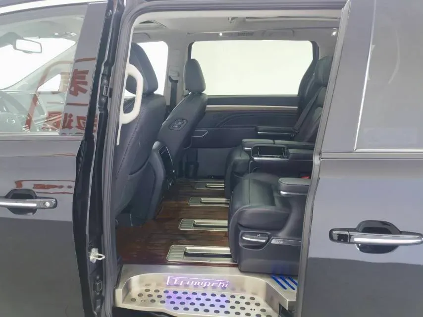 2021 GAC Trumpchi M8 2.0T 252HP L4 8AT,autocango,china used car exporter,china ev exporter,chinese used car exporter,chinese used ev exporter