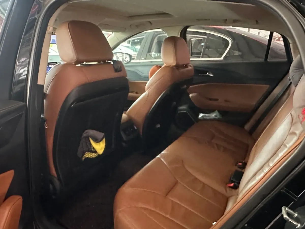 2019 HongQi H5 1.8T 180HP L4 6AT,autocango,china used car exporter,china ev exporter,chinese used car exporter,chinese used ev exporter