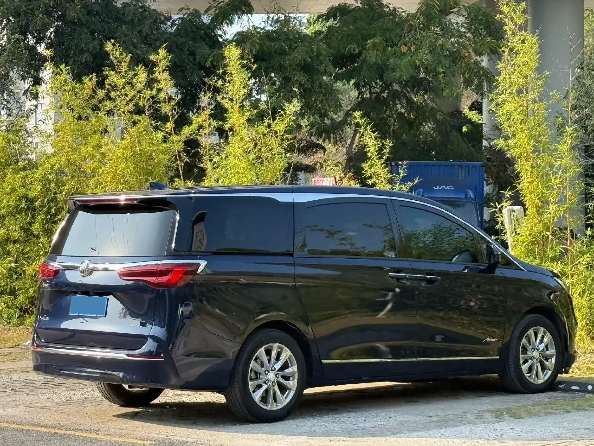 2021 Buick GL8 2.0T 237HP L4 9AT,autocango,china used car exporter,china ev exporter,chinese used car exporter,chinese used ev exporter