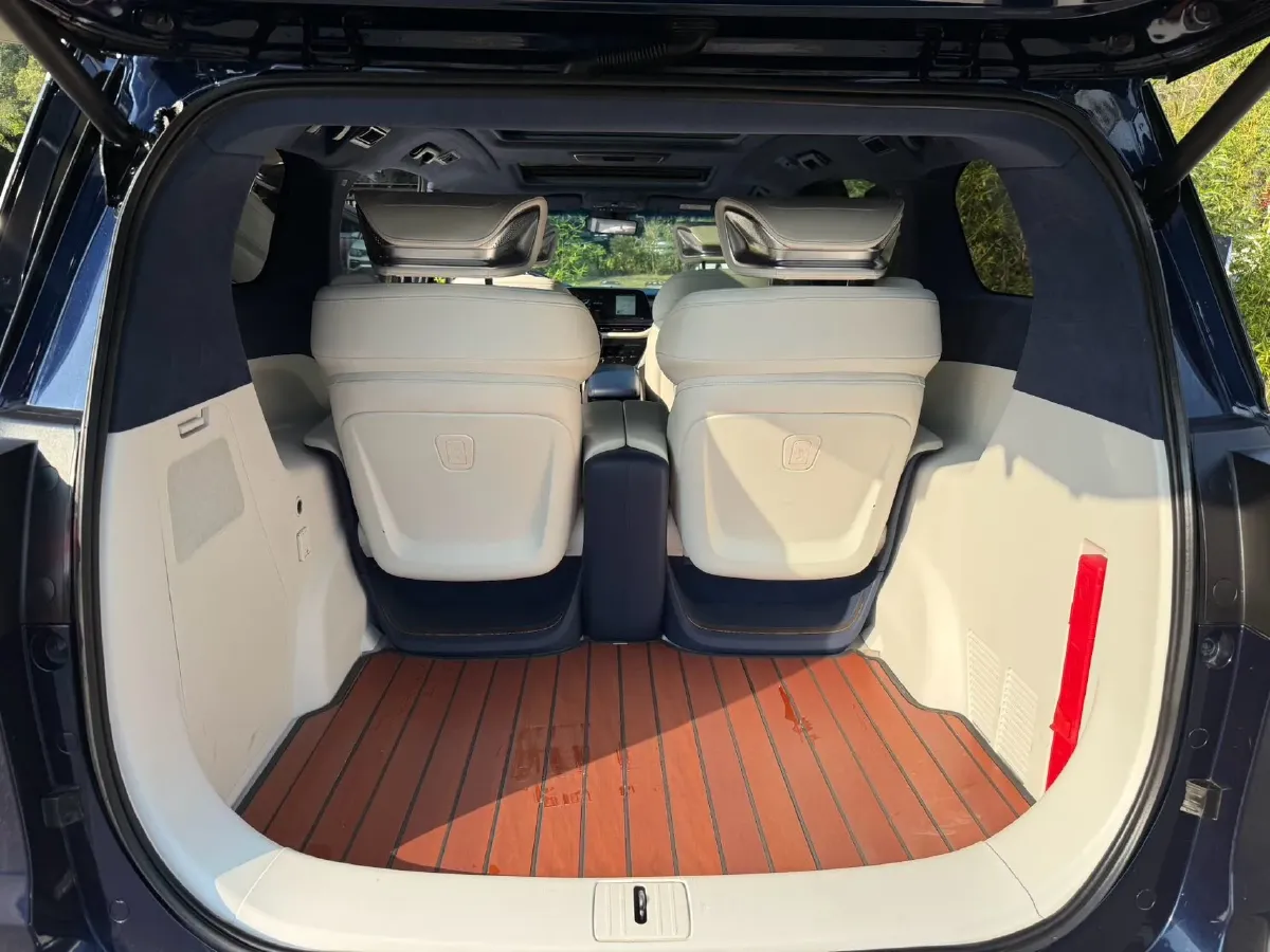 2021 Buick GL8 2.0T 237HP L4 9AT,autocango,china used car exporter,china ev exporter,chinese used car exporter,chinese used ev exporter