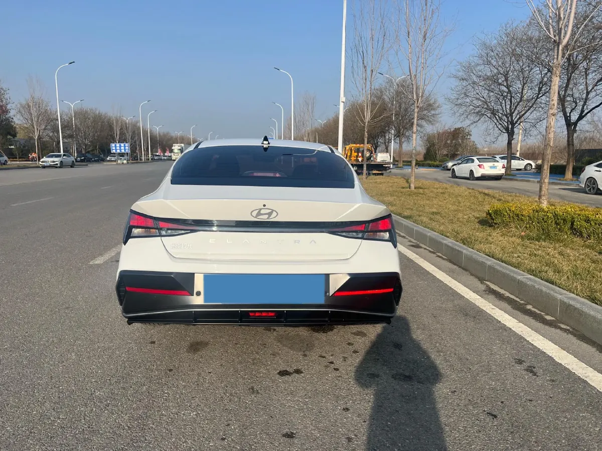 2023 Hyundai Elantra 1.5L 115HP L4 CVT,autocango,china used car exporter,china ev exporter,chinese used car exporter,chinese used ev exporter