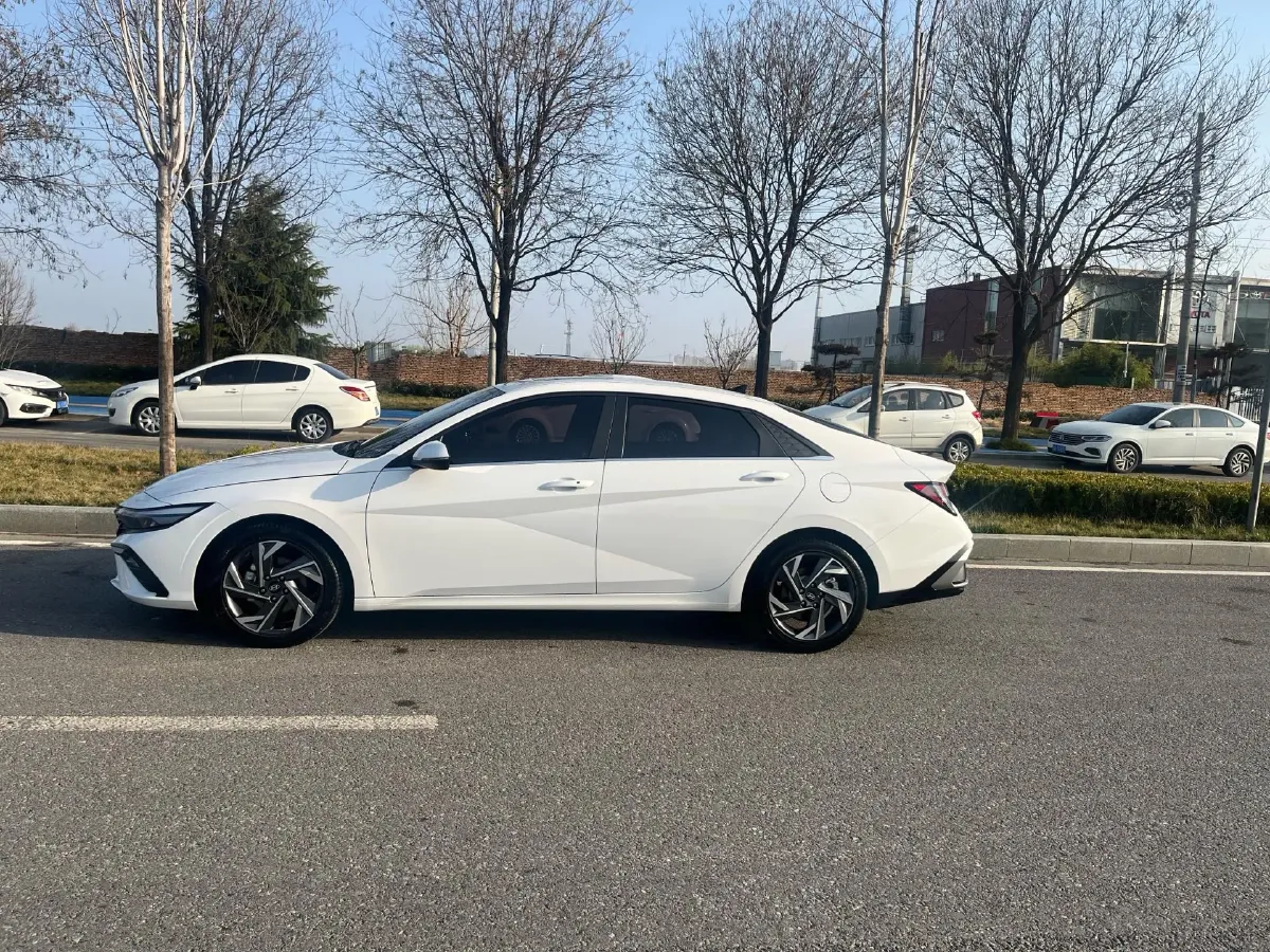 2023 Hyundai Elantra 1.5L 115HP L4 CVT,autocango,china used car exporter,china ev exporter,chinese used car exporter,chinese used ev exporter