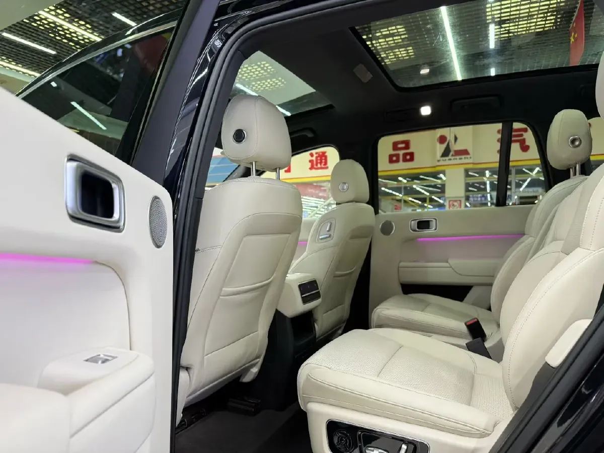2023 Li L8 Range Extended 154HP REEV 40.9KWH,autocango,china used car exporter,china ev exporter,chinese used car exporter,chinese used ev exporter