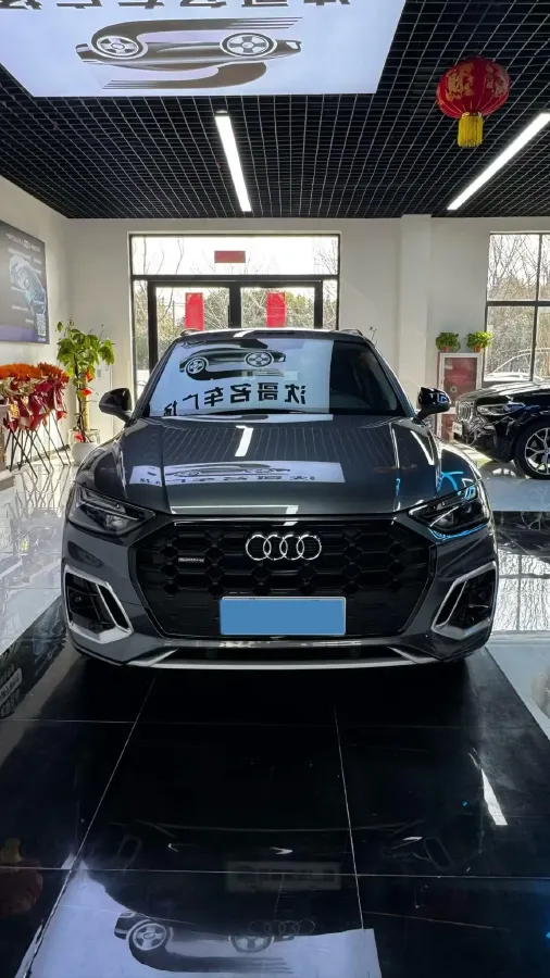 2021 Audi Q5L 2.0T 190HP L4 7DCT,autocango,china used car exporter,china ev exporter,chinese used car exporter,chinese used ev exporter
