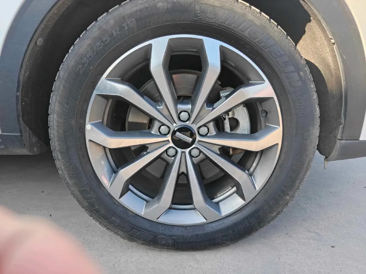 2020 WEY VV6 2.0T 227HP L4 7DCT,autocango,china used car exporter,china ev exporter,chinese used car exporter,chinese used ev exporter